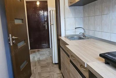 Inchiriez apartament 2 camere - 3