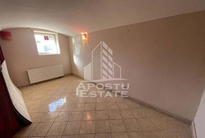 Spațiu comercial, de 70 mp, în Sinaia