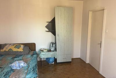 Apartament cu 3 camere semidecomandat în Drumul Carului - 3