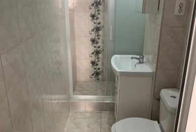 Apartament cu 3 camere decomandat în Central - 1