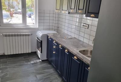 Inchiriez apartament 3 camere zona Sebastian. - 2