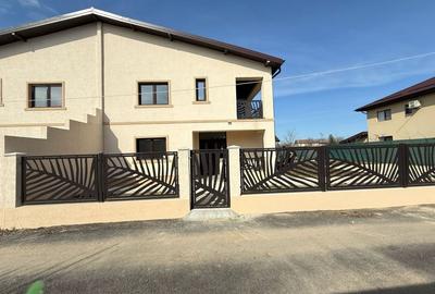 Tunari -  Central * Casa 4 camere - 1
