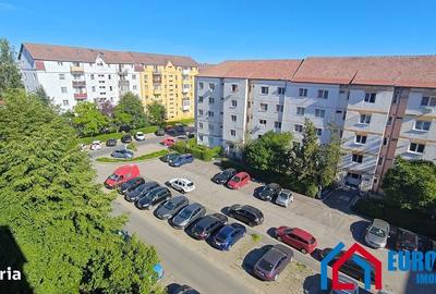 Apartament cu 3 camere decomandat în Șelimbăr - 2