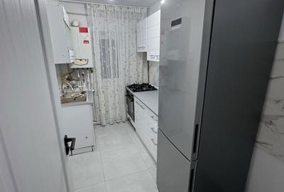 Apartament cu 3 camere semidecomandat în Central - 4