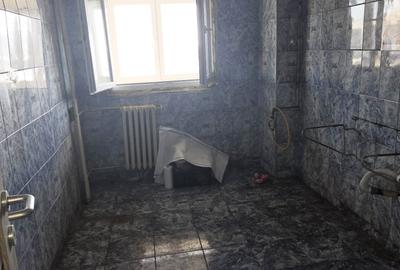 Apartament cu 3 camere decomandat în Brâncoveanu - 11