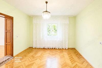 Casă cu 4 camere cu Canalizare în Livada