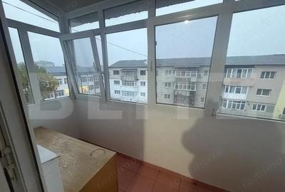 Apartament 3 camere, 58 mp, zona Micro 11 - 6