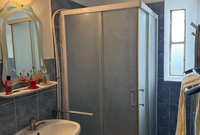Casă cu 4 camere în Piatra - 3