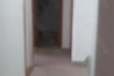 Apartament cu 3 camere decomandat în Central - 2