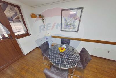 Casa cu 5 camere de vanzare, str. Dragos Voda - 7
