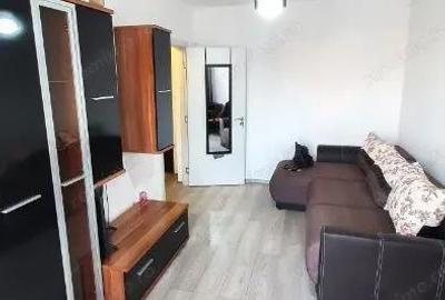 Garsonieră în P-ța Universității