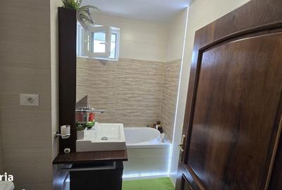 Apartament cu 4 camere în Central - 13