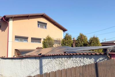 Casă individuală cu 8 camere cu Canalizare în Exterior Sud - 50