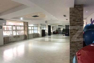 Spatiu comercial / Spa de Vanzare, 290 mp, zona Micro 3 Targ - 4