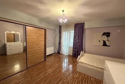 Apartament cu 3 camere, mobilat în 9 Mai - 15
