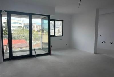 Apartament cu 2 camere decomandat în Decebal - 11