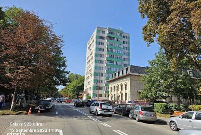 Apartament cu 3 camere decomandat în Ultracentral - 1