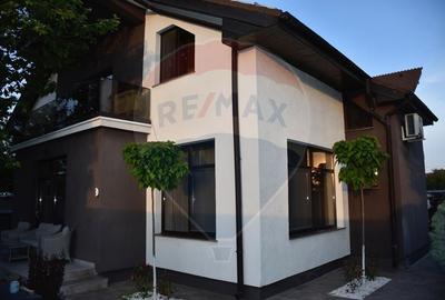 Casa / Vila cu 5 camere de vanzare - 2