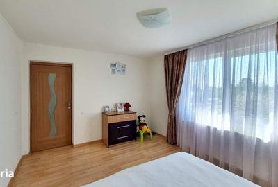 Casă cu 4 camere în Negoiești - 11