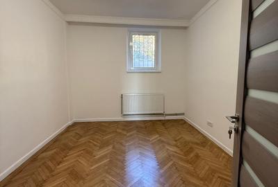 Apartament cu 3 camere decomandat în Copou - 4