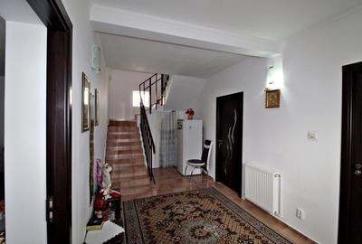 OVIDIU - Casa P+1  in prima linie la Lacul Siutghiol - 7