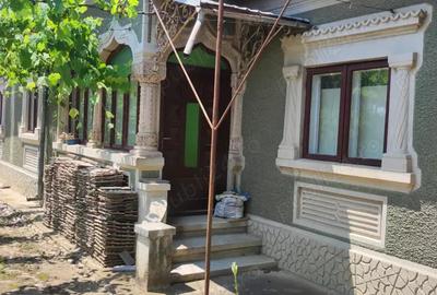 Vand proprietate ( casa si teren ) in Teis, Dambovita - 4