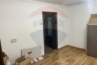 Casă / Vilă cu 4 camere de închiriat în zona Andrei Muresanu - 6