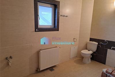 Casă cu 11 camere cu Teren 1200 Mp în Ițcani - 18