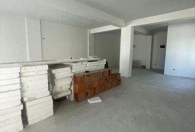 Spațiu comercial, de 125 mp, în Central - 5