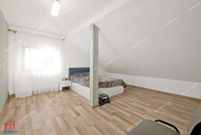 Casă cu 6 camere cu Garaj în Vânători - 7