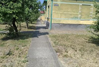 CASA MARE in Nadlac cu teren generos 2095mp - 2