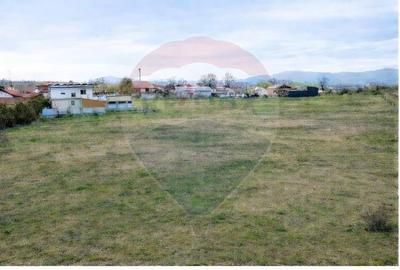 Teren Construcții intravilan de 6200 mp, în Central - 2