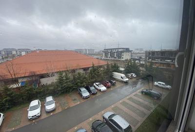 Apartament cu 3 camere decomandat în Fundeni