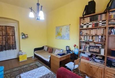 Apartament 2 camere,curte comuna/4 proprietari - 15