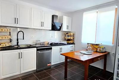 Casă cu 5 camere cu Teren 550 Mp în Dumbrava - 1