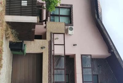 Casă cu 6 camere în Crevedia - 8