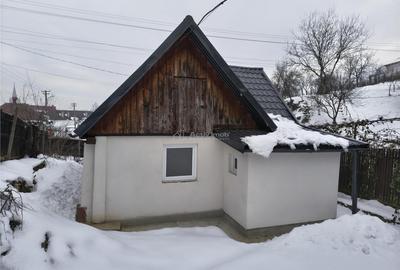 Casă cu 2 camere cu Teren 325 Mp în Săliște - 1