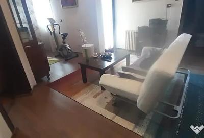 Apartament cu 3 camere decomandat în Central - 2