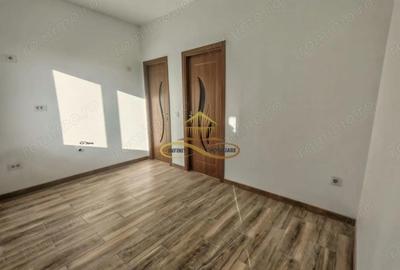 Casă cu Teren 500 Mp în Central - 13