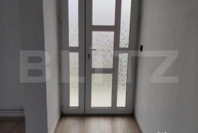 Casă cu 7 camere cu Teren 1388 Mp în Central - 6