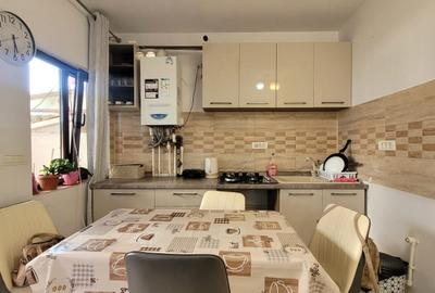 Inel II - Bratianu  -Mobexpert casa 2 camere centrala gaze mobilata - 89000 euro - 36