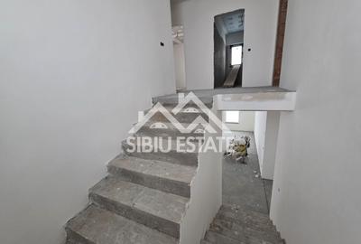 Casă individuală cu 5 camere cu Teren 500 Mp în Arhitecților - Calea Cisnădiei - 16