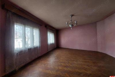 Casă cu 3 camere cu Teren 167 Mp în Central - 18