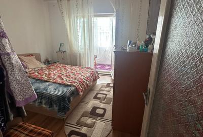 Apartament cu 3 camere decomandat în Calarași 4 - 6