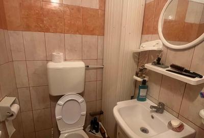 Apartament trei camere - Zona Școala nr. 10 - etaj 2 - 6