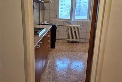 Bucur Obor- metrou la  1 minut - pe Calea Mosilor - 2