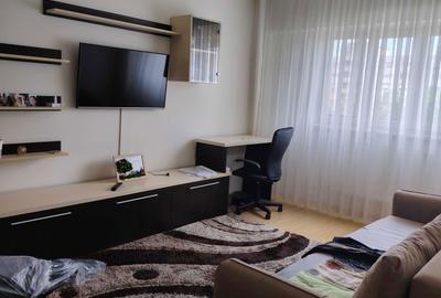 Apartament cu 2 camere decomandat în Soarelui