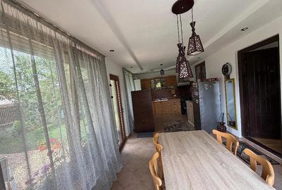 Casă cu Teren 400 Mp în Central - 9