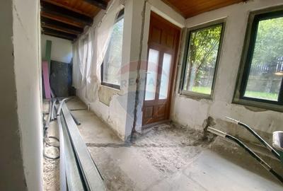 Vilă cu farmec istoric în Bușteni, pensiune sau locuință de vacanță! - 49