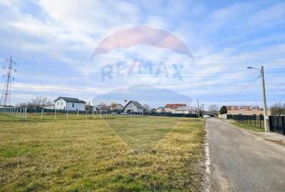 Teren de 1000 mp, în Central - 2